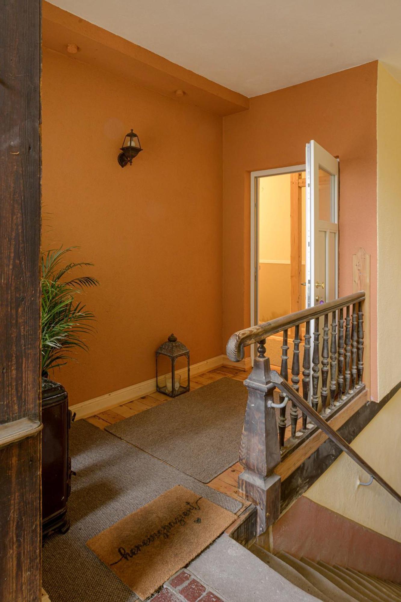 Gaestehaus Villa Fliedner - Das Kutscherhaus Monsheim  外观 照片